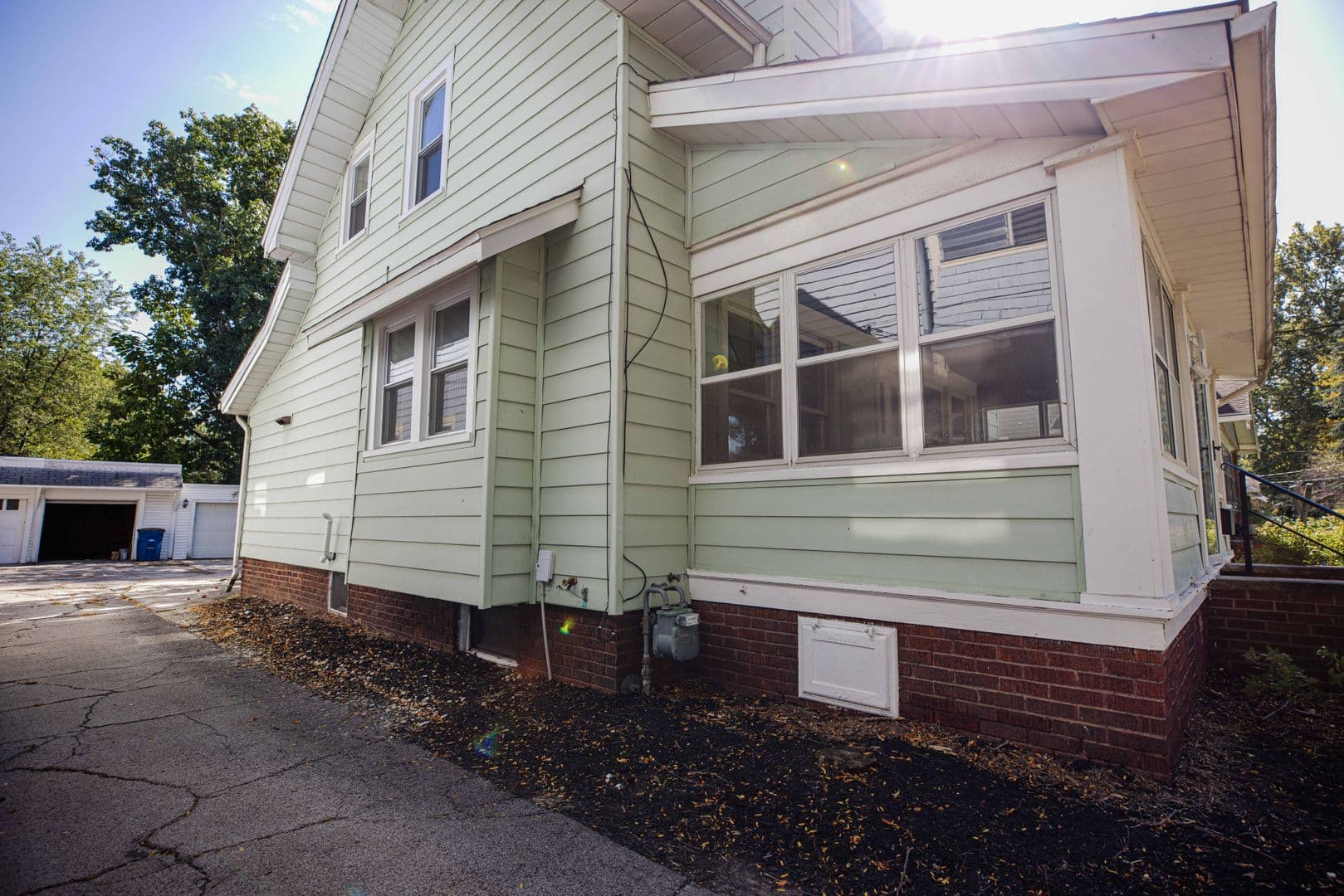 Toledo House: 3840 Willys Parkway