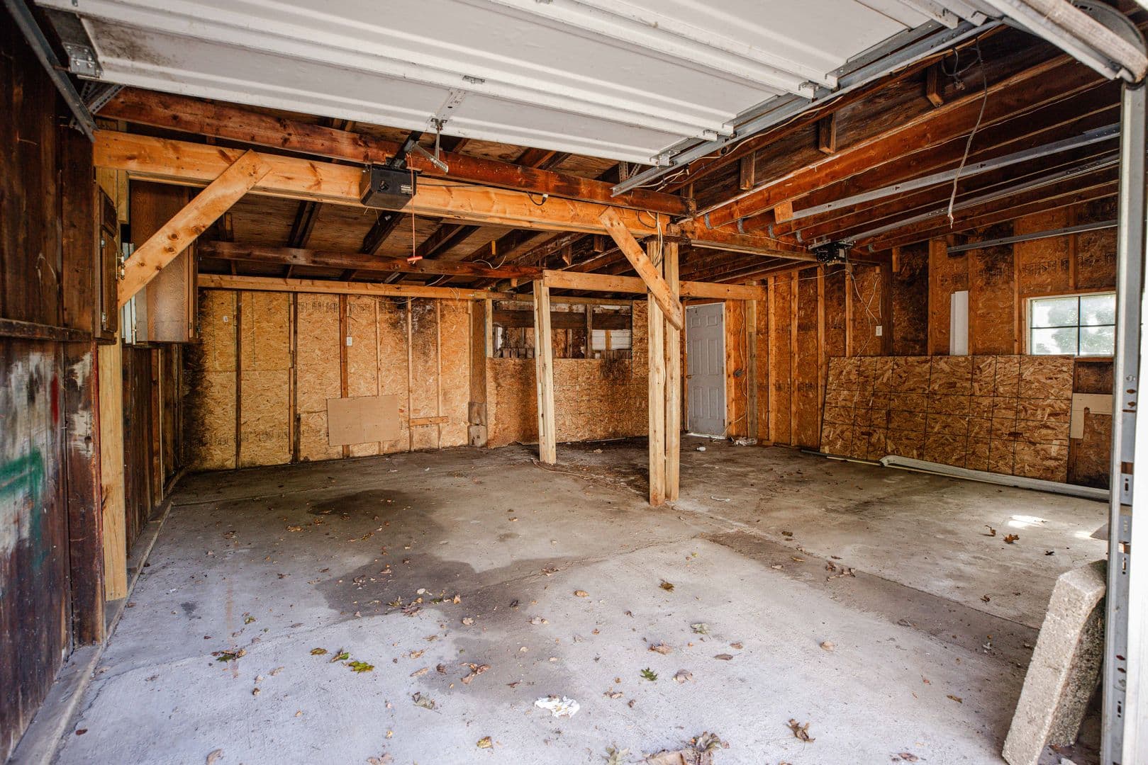Toledo House: 3840 Willys Parkway