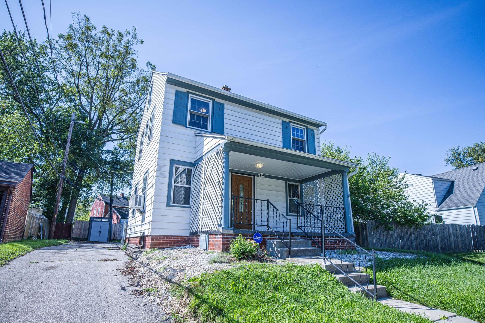 Toledo House: 2529 Greenbriar Rd