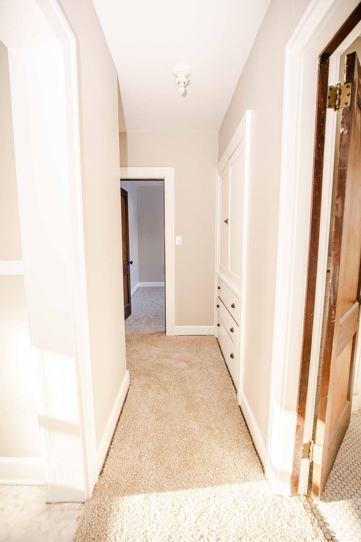 Toledo Apartment: 1452 Rollins Ave Rd.