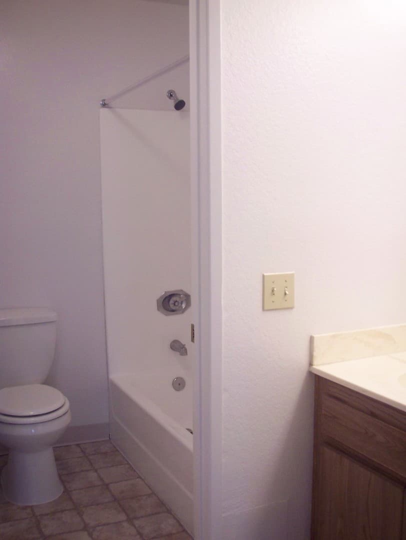 El Cajon Apartment: 1535 Granite Hills Dr