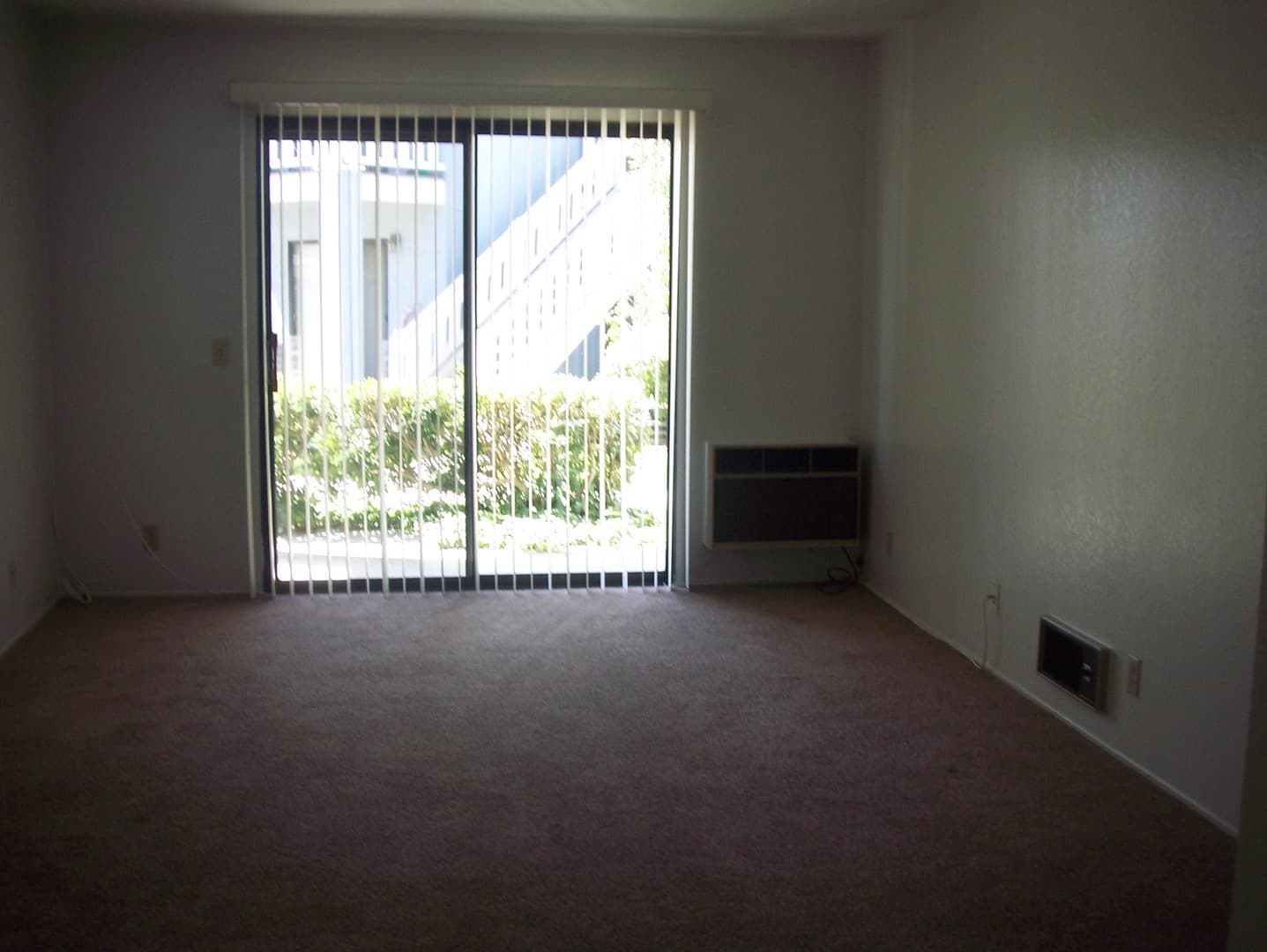 El Cajon Apartment: 1535 Granite Hills Dr