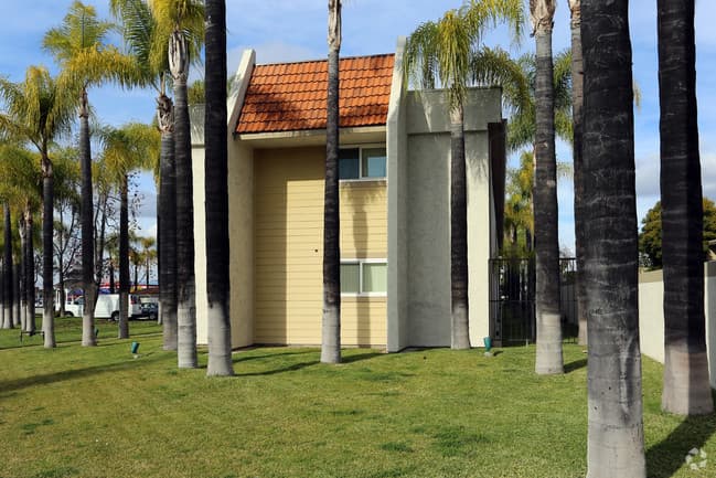 El Cajon Apartment: 257 Jamacha Rd
