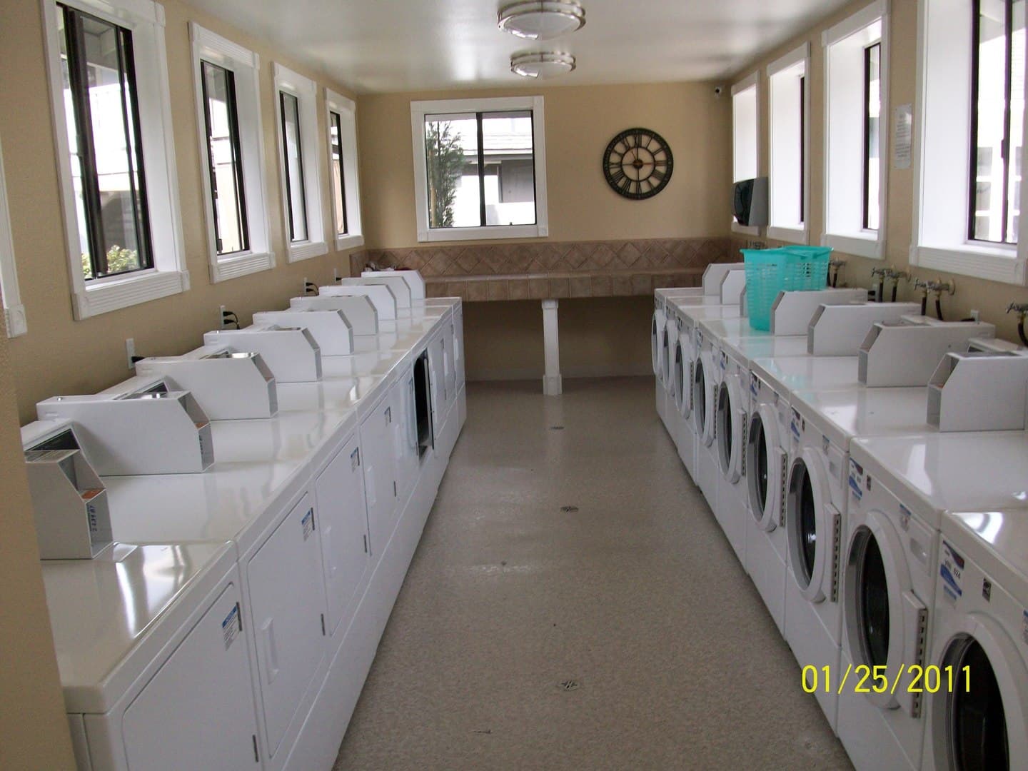 El Cajon Apartment: 1535 Granite Hills Dr