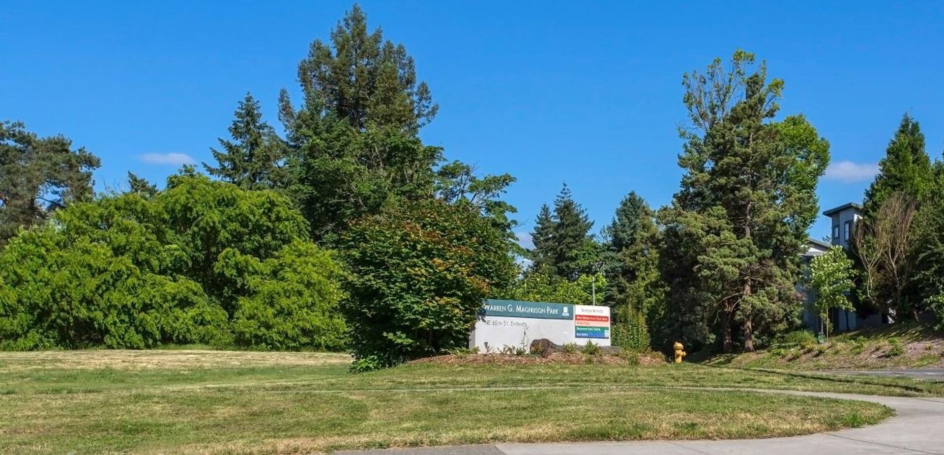 Seattle Apartment: 6200 Sand Point Way NE