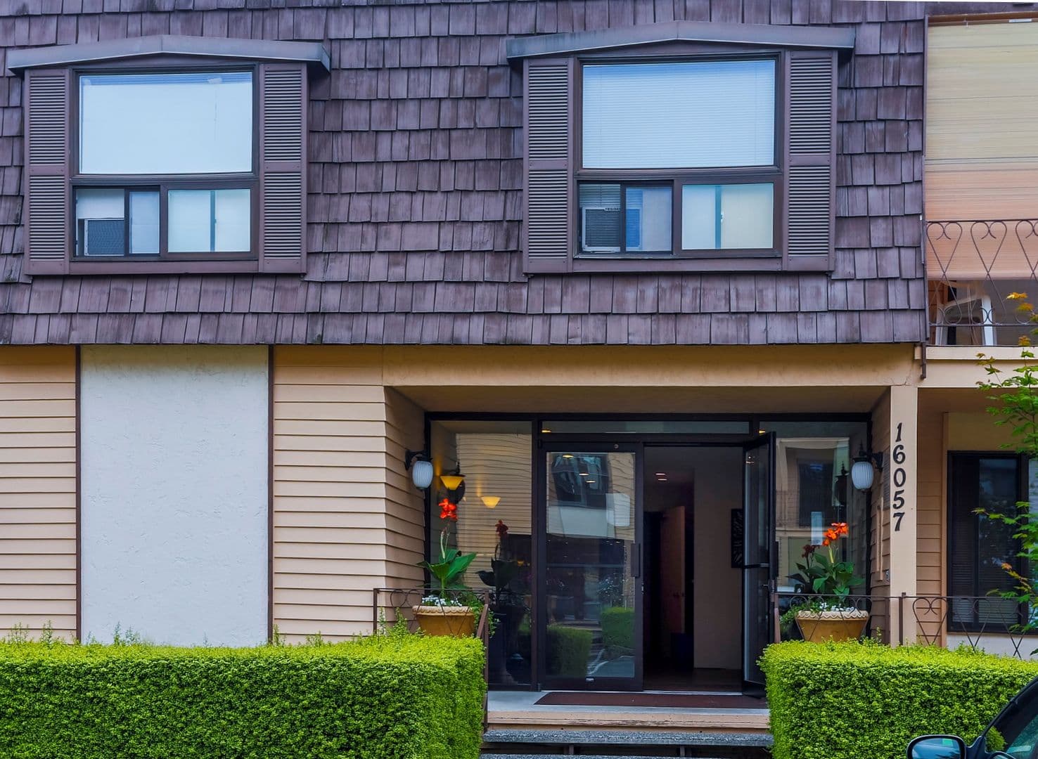 Bellevue Apartment: 16053 - 16057 NE 8th St
