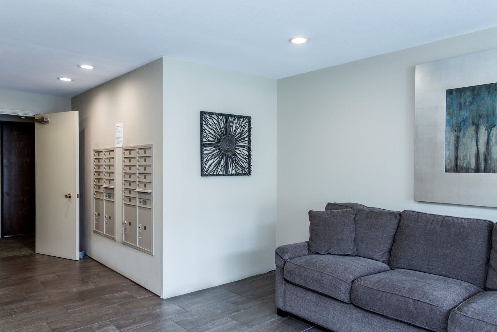 Bellevue Apartment: 16053 - 16057 NE 8th St