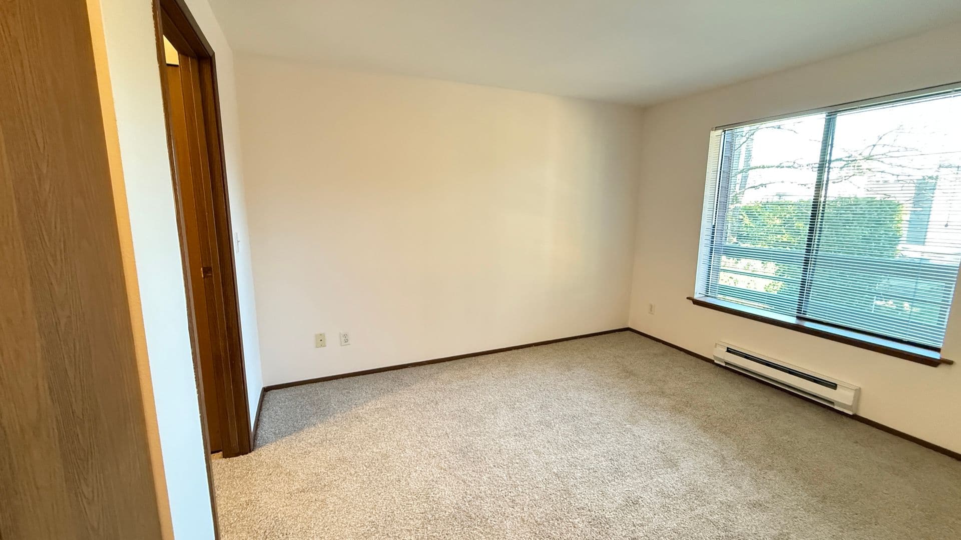 Seattle Apartment: 6200 Sand Point Way NE