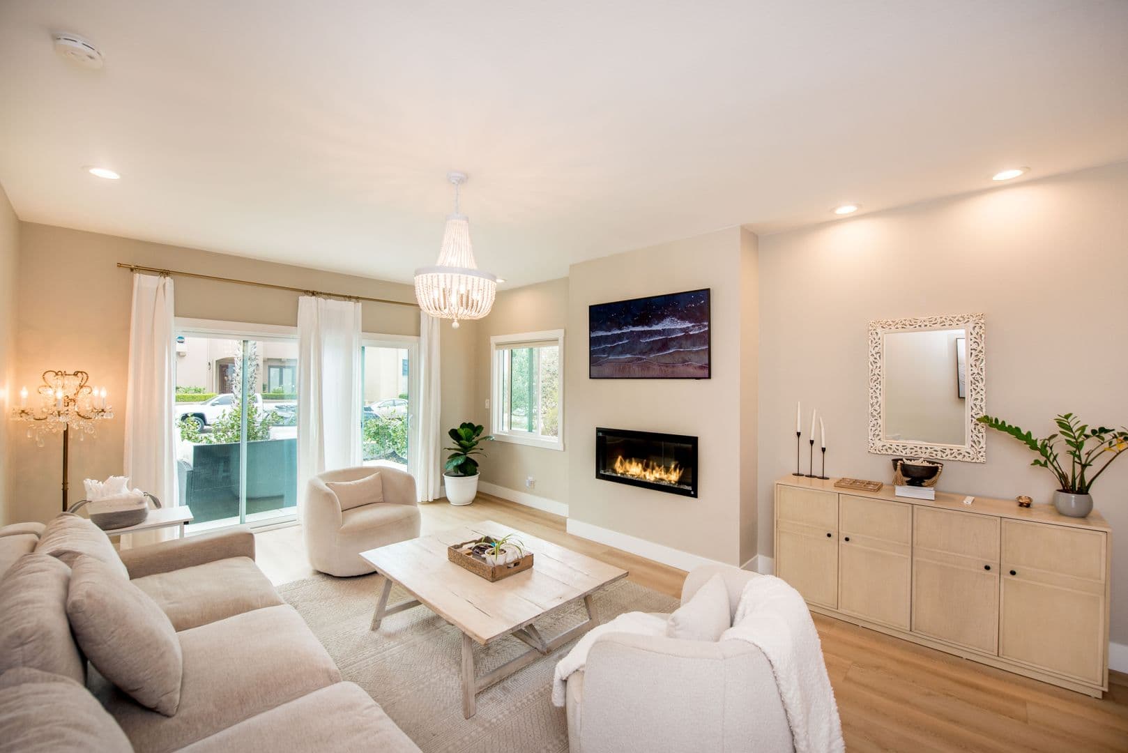Huntington Beach House: 207 21st Street