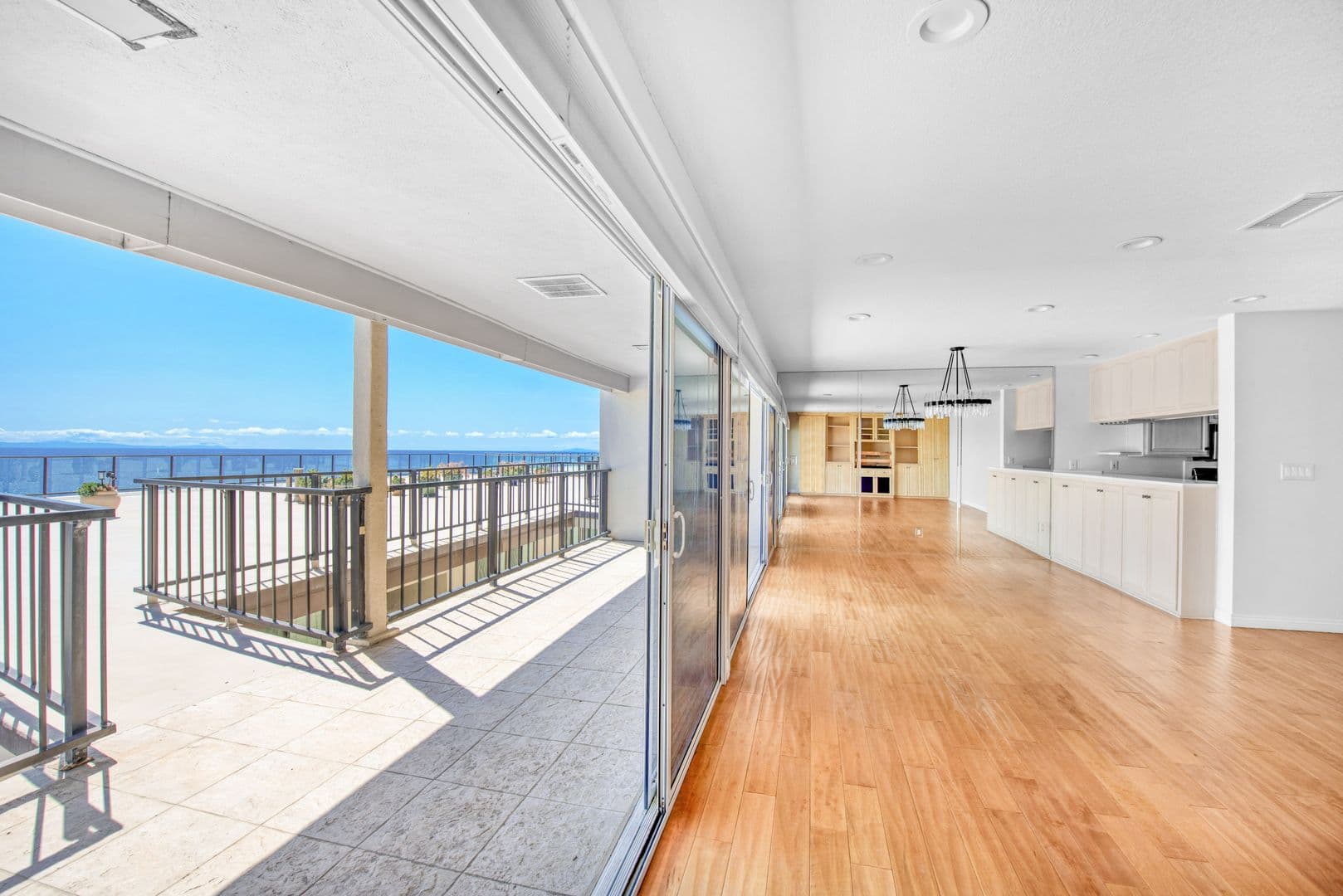 Laguna Beach House: 31423 Coast Highway Unit 78