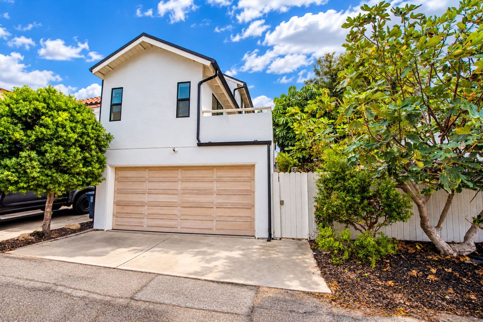 Huntington Beach House: 207 21st Street