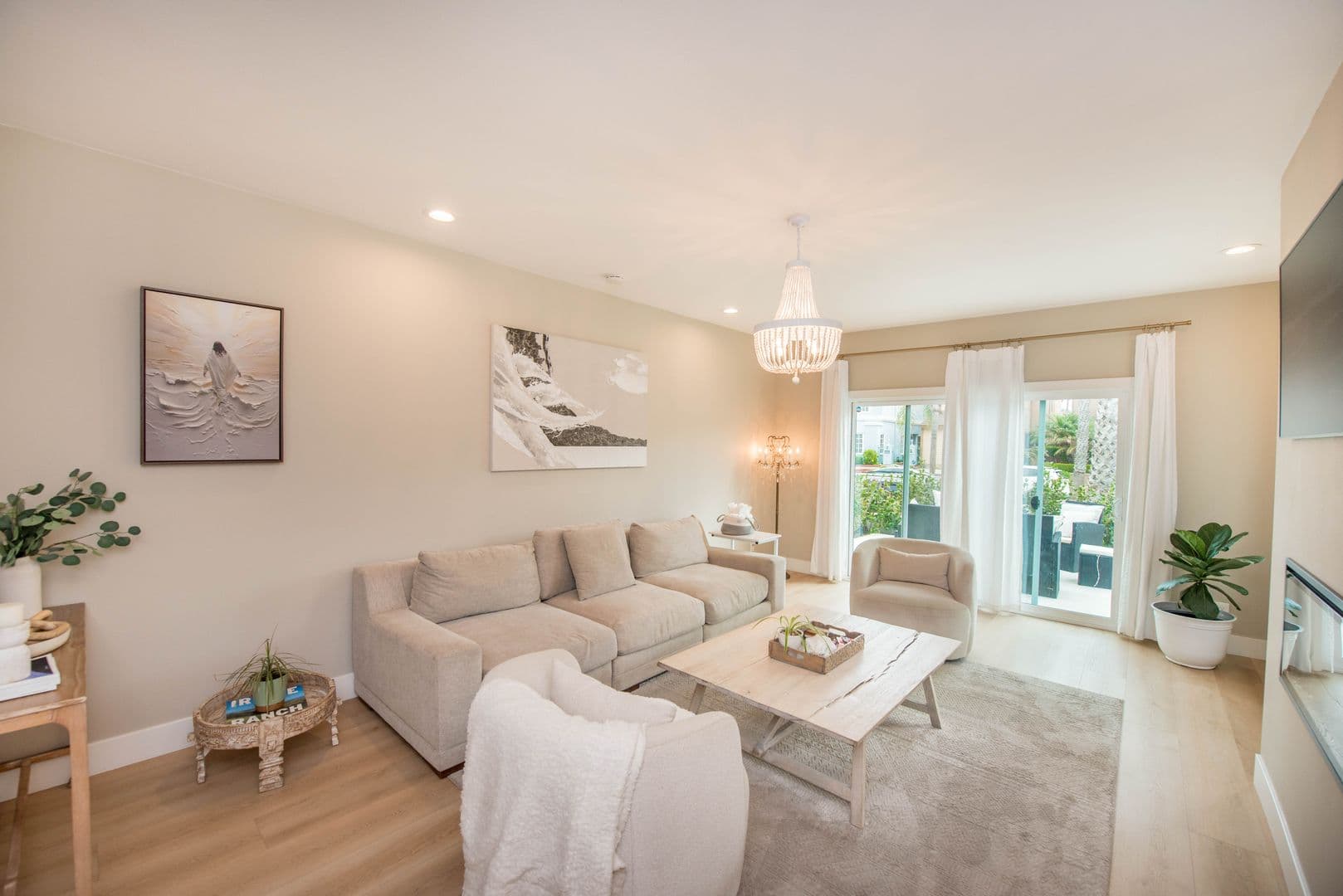 Huntington Beach House: 207 21st Street