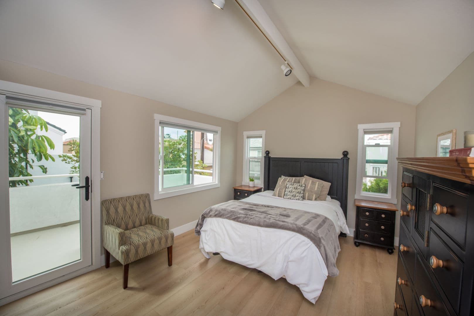 Huntington Beach House: 207 21st Street