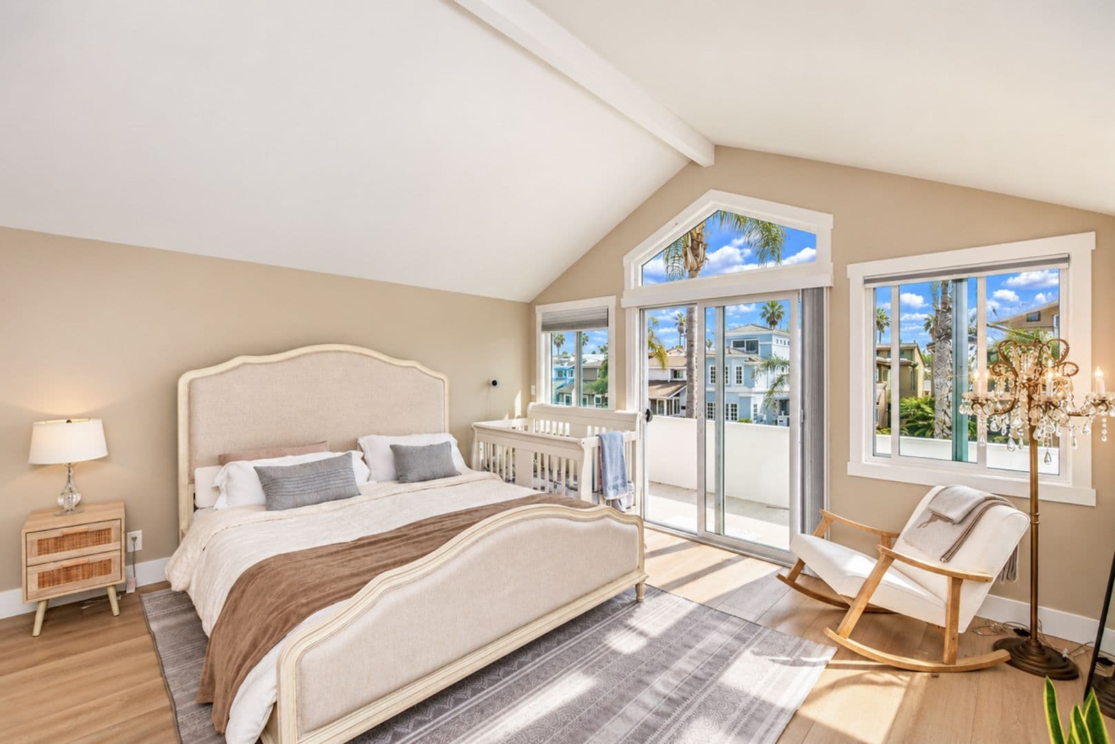 Huntington Beach House: 207 21st Street