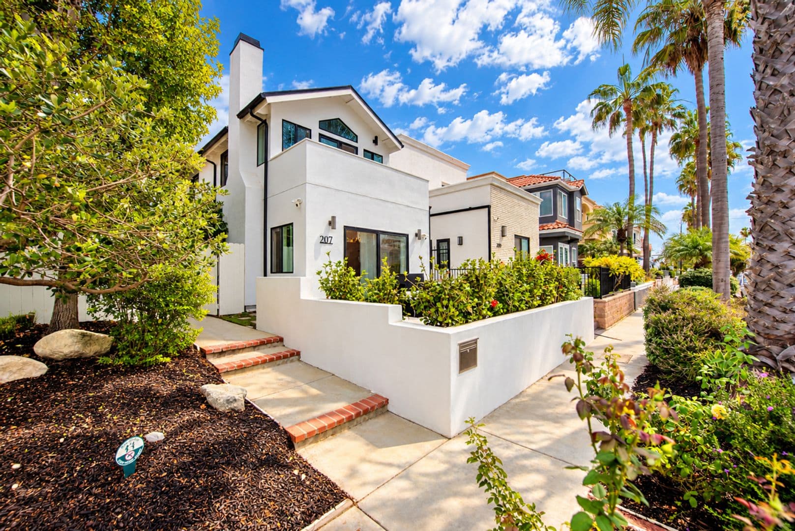 Huntington Beach House: 207 21st Street