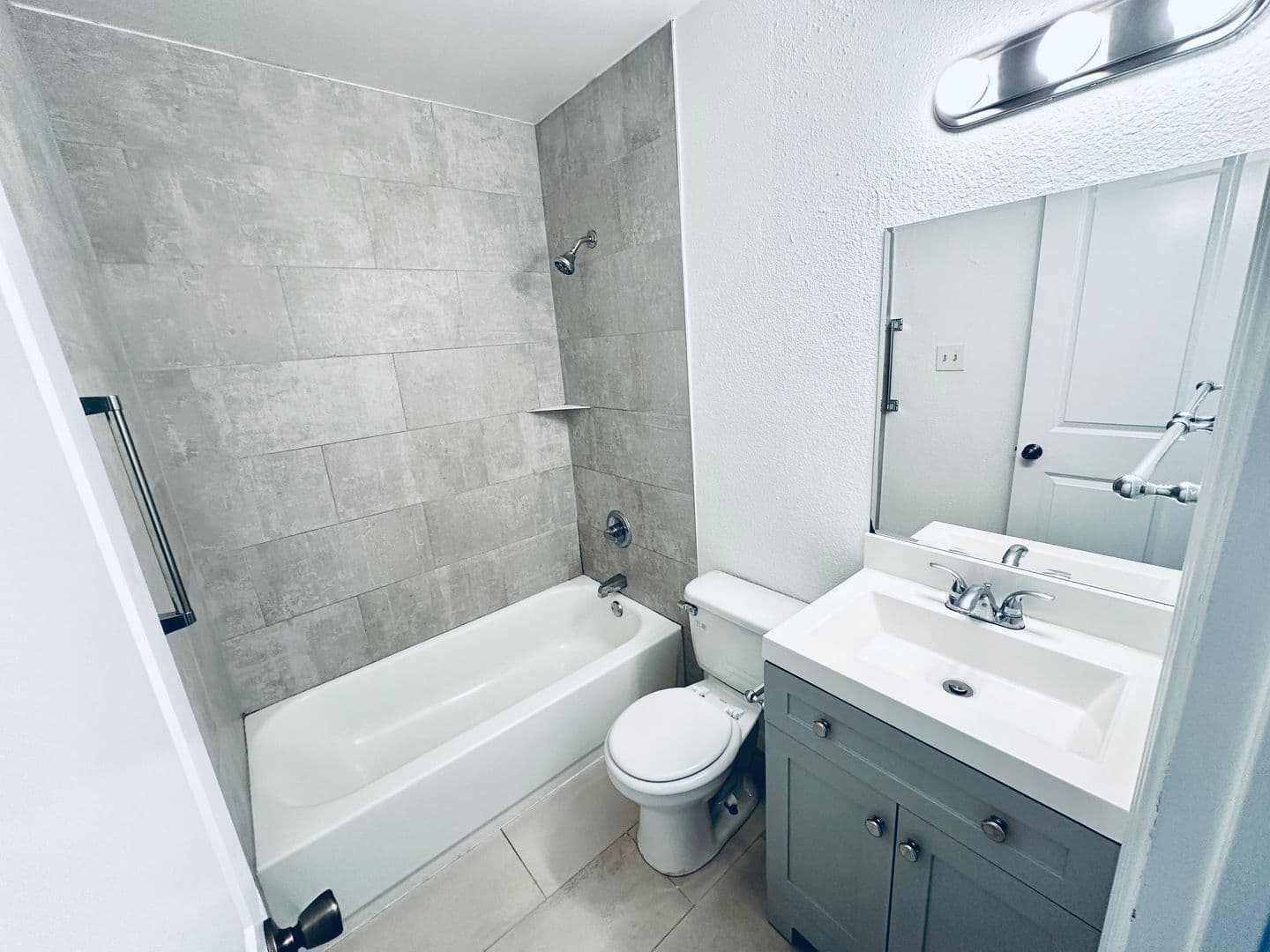 Austin Apartment: 5500 Rose Hill Circle
