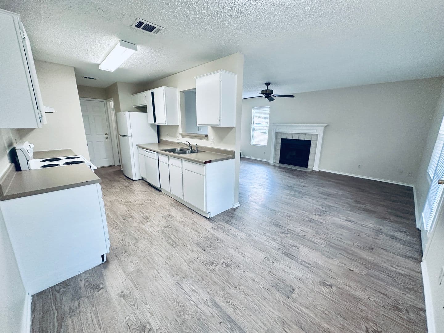 Austin Apartment: 379 Fantail Loop