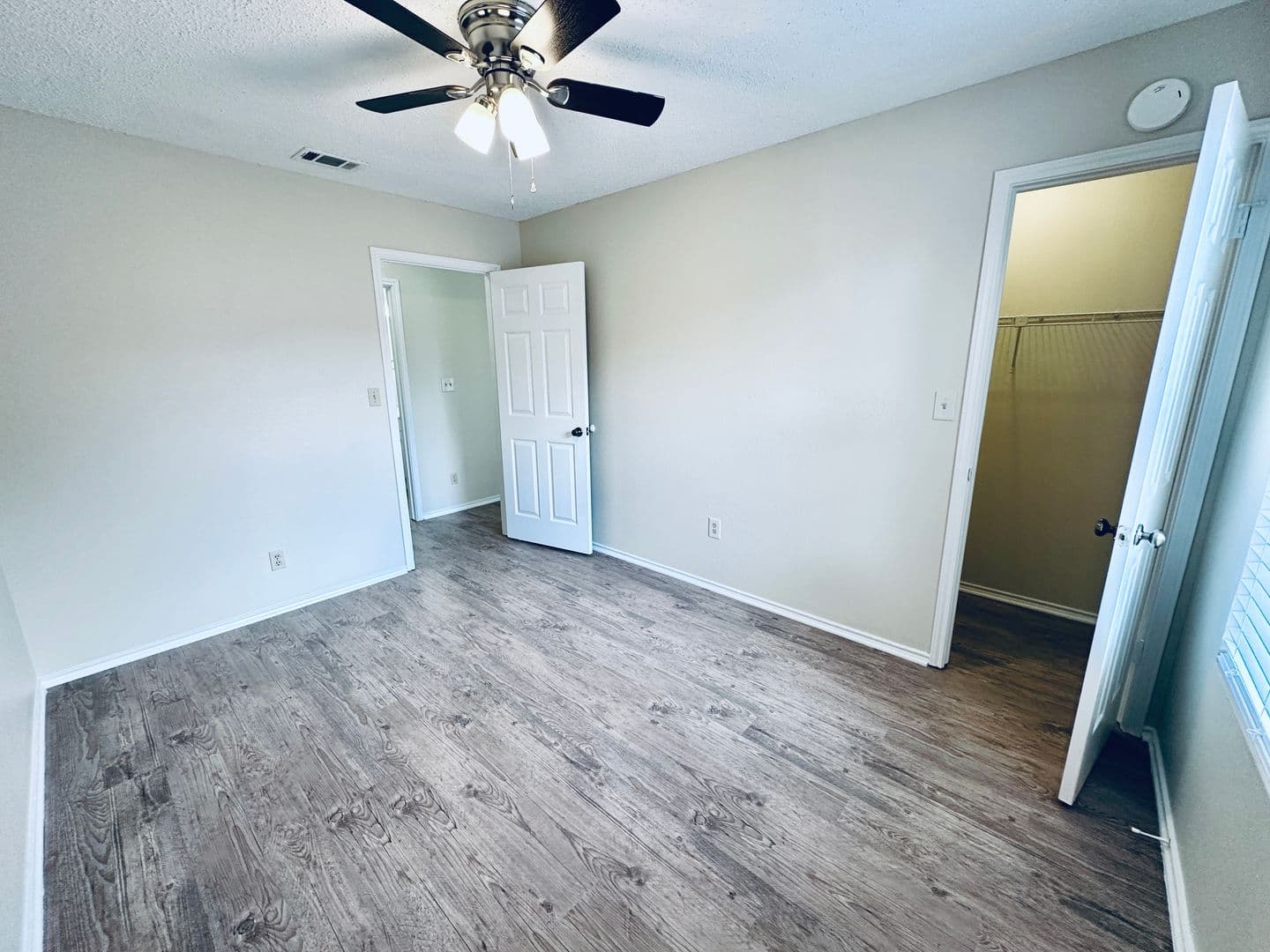 Austin Apartment: 379 Fantail Loop