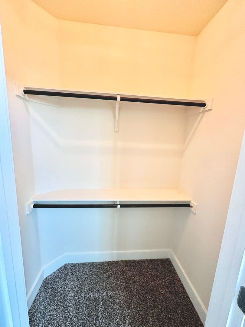 Georgetown Apartment: 2216 Creekside Ln