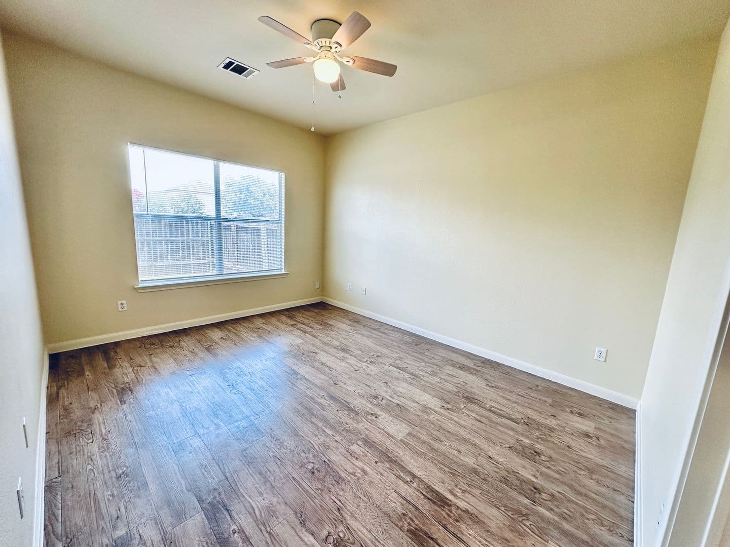 Round Rock Apartment: 2873 Southampton
