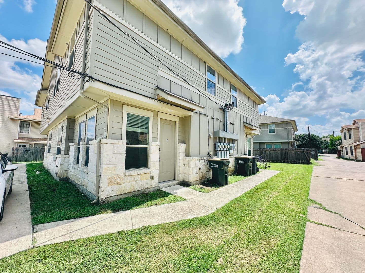 Georgetown Apartment: 2216 Creekside Ln