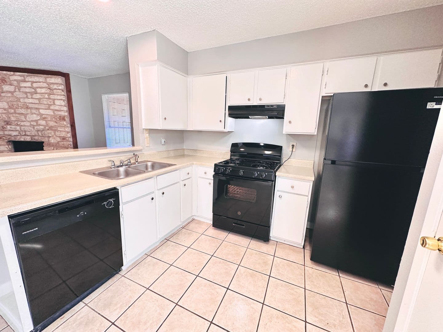 Austin Apartment: 9808 Roxanna Dr