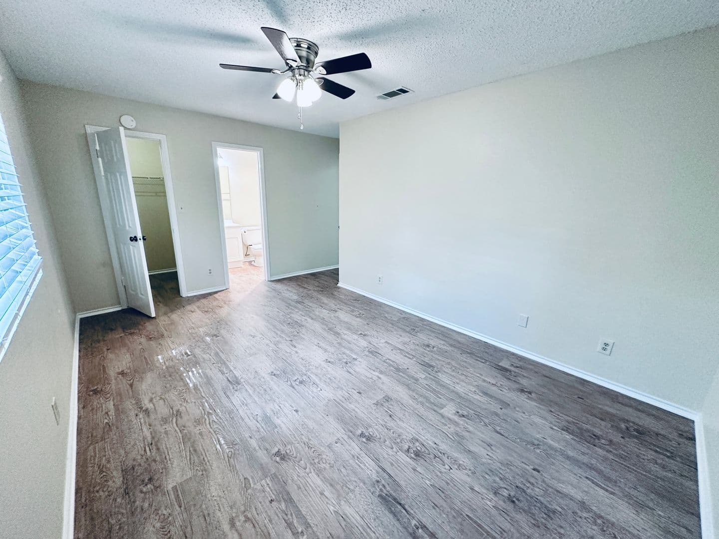 Austin Apartment: 379 Fantail Loop