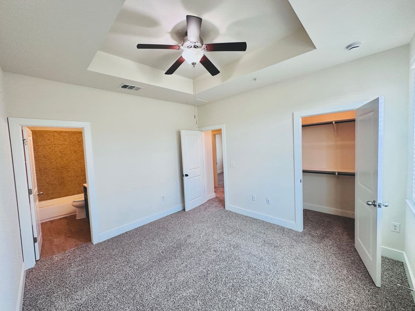 Georgetown Apartment: 2216 Creekside Ln