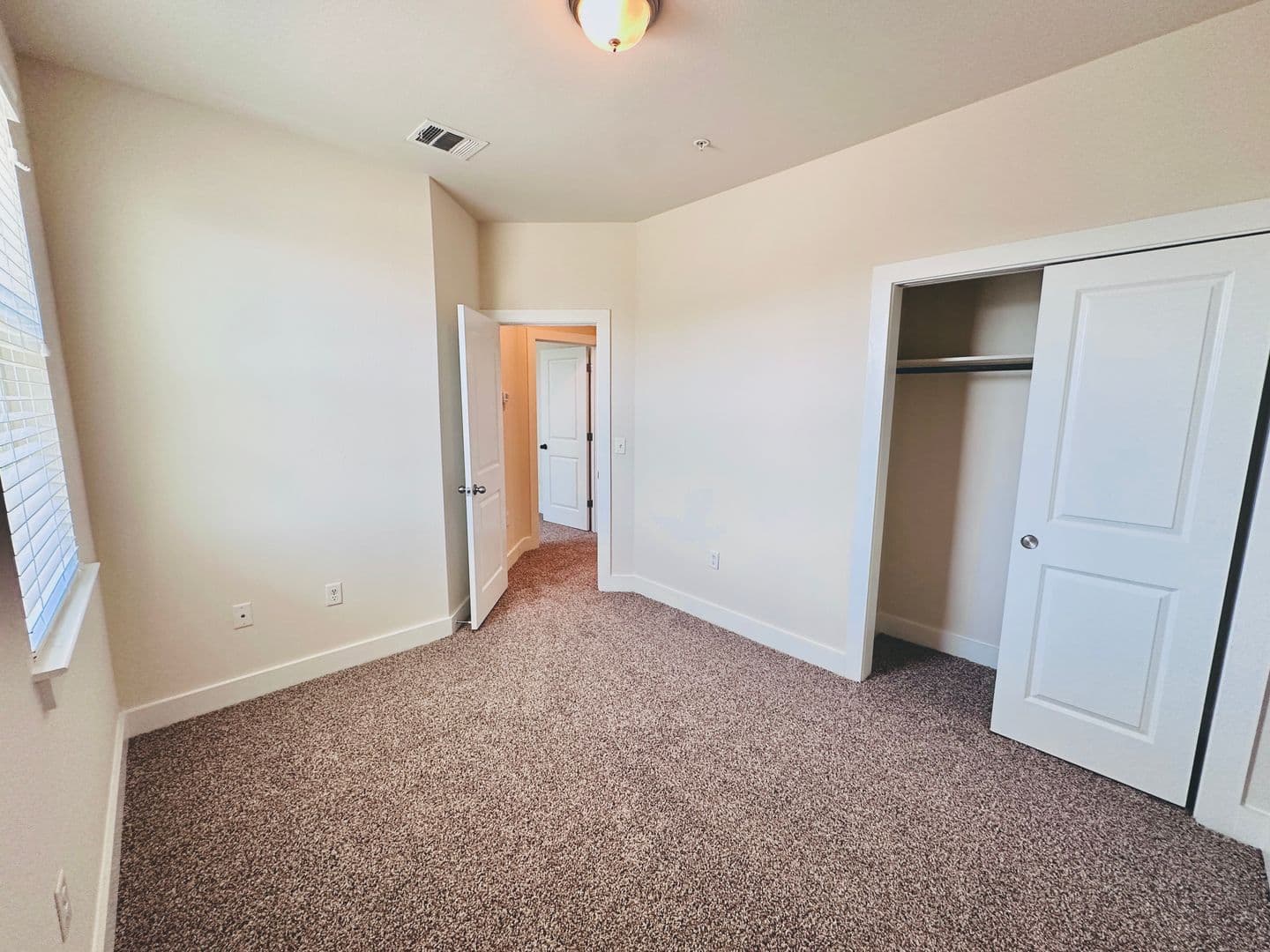 Georgetown Apartment: 2216 Creekside Ln