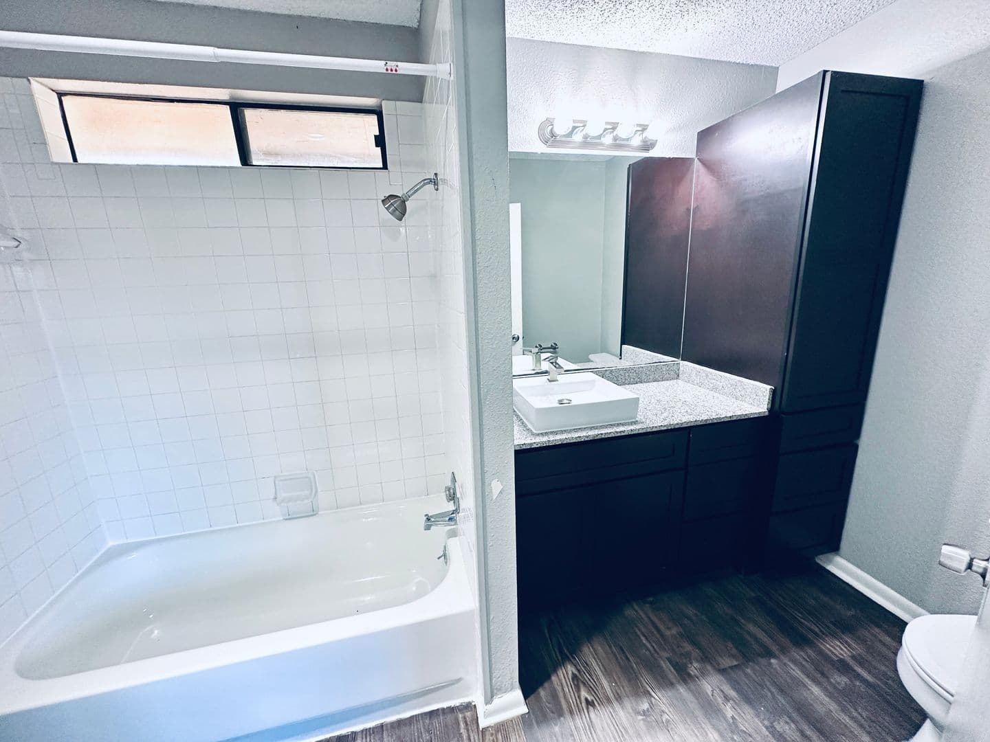 Austin Multiplex: 2612 Gwendolyn Ln