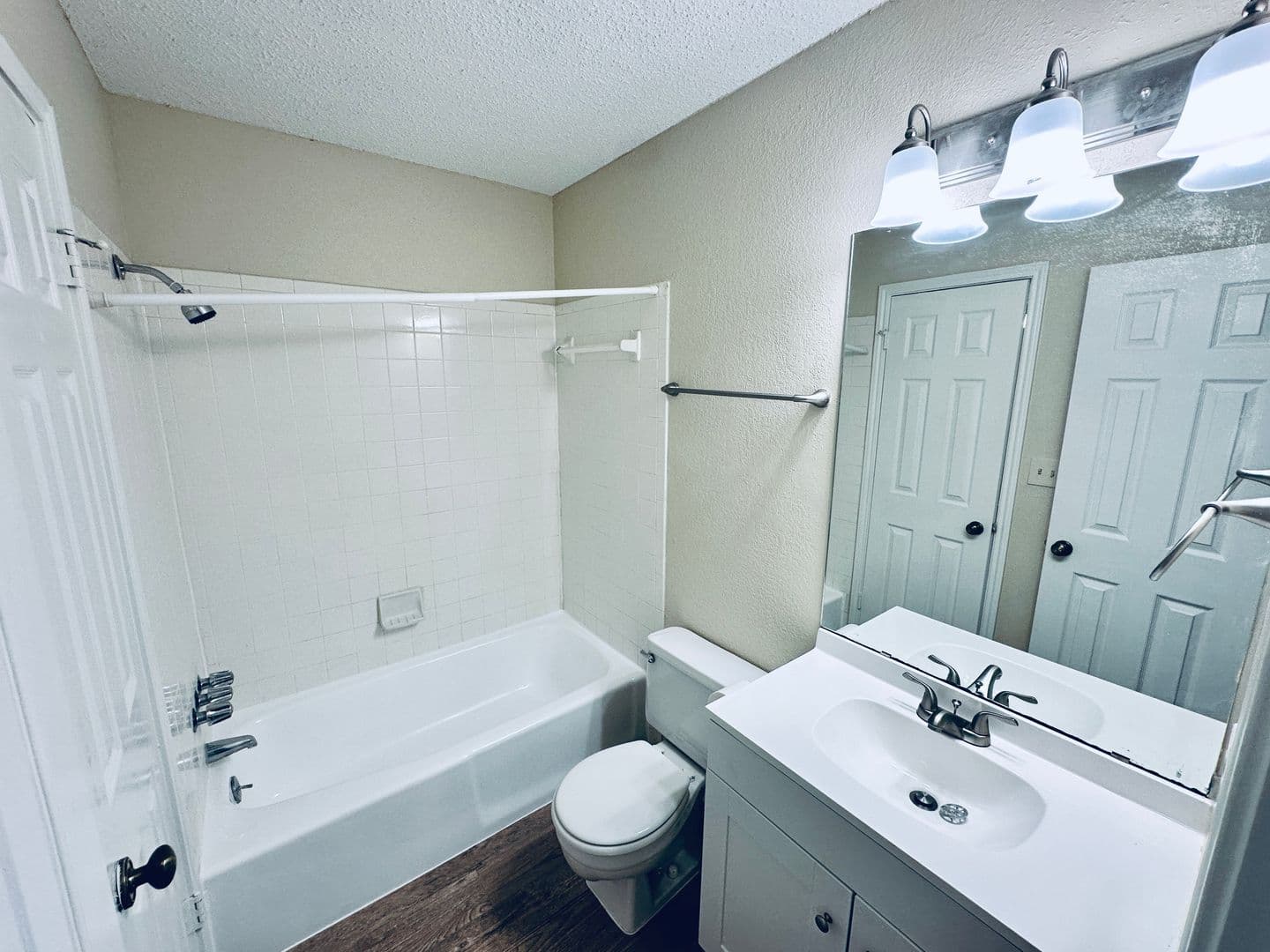 Austin Apartment: 379 Fantail Loop