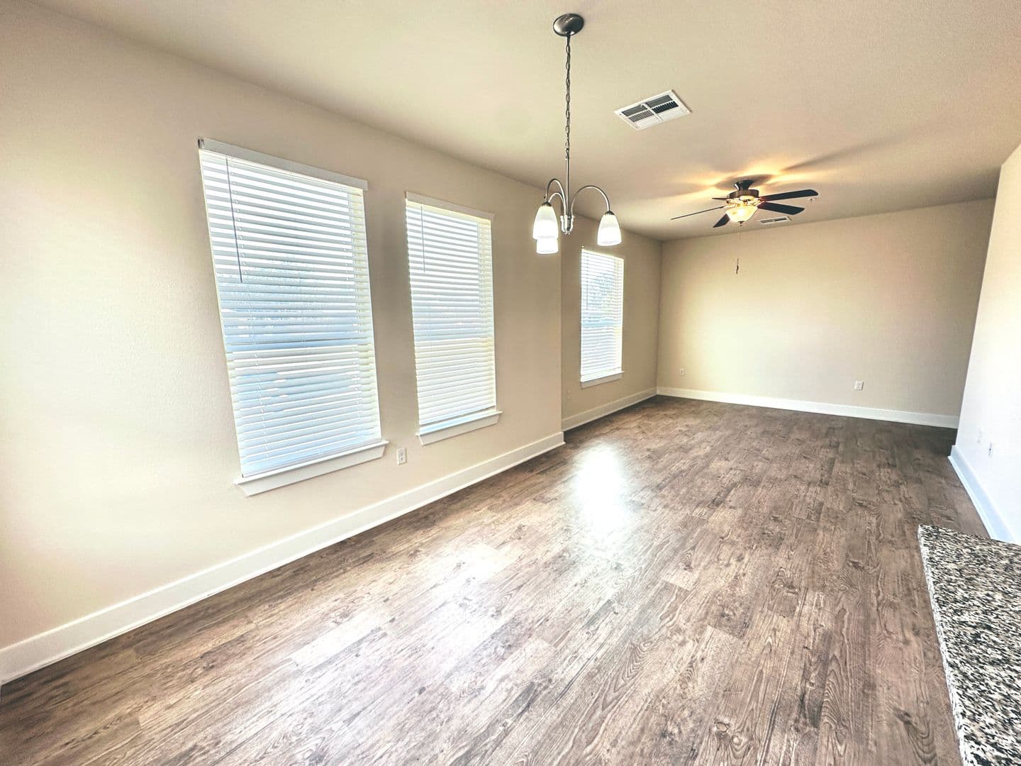 Georgetown Apartment: 2216 Creekside Ln