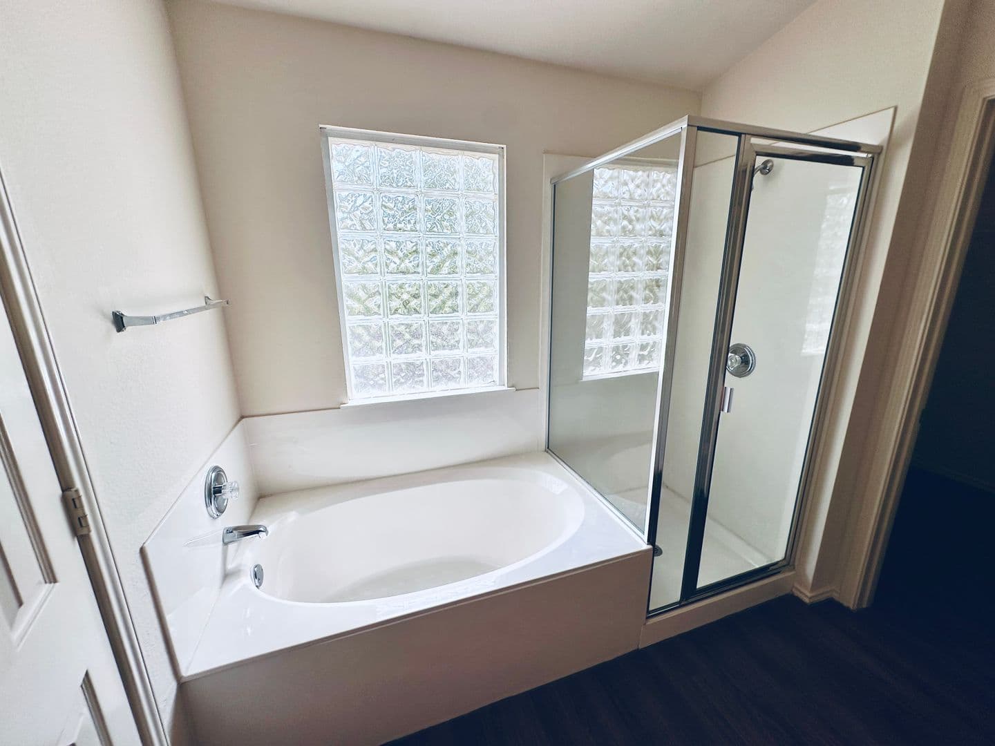 Austin House: 11513 James B Connolly Ln
