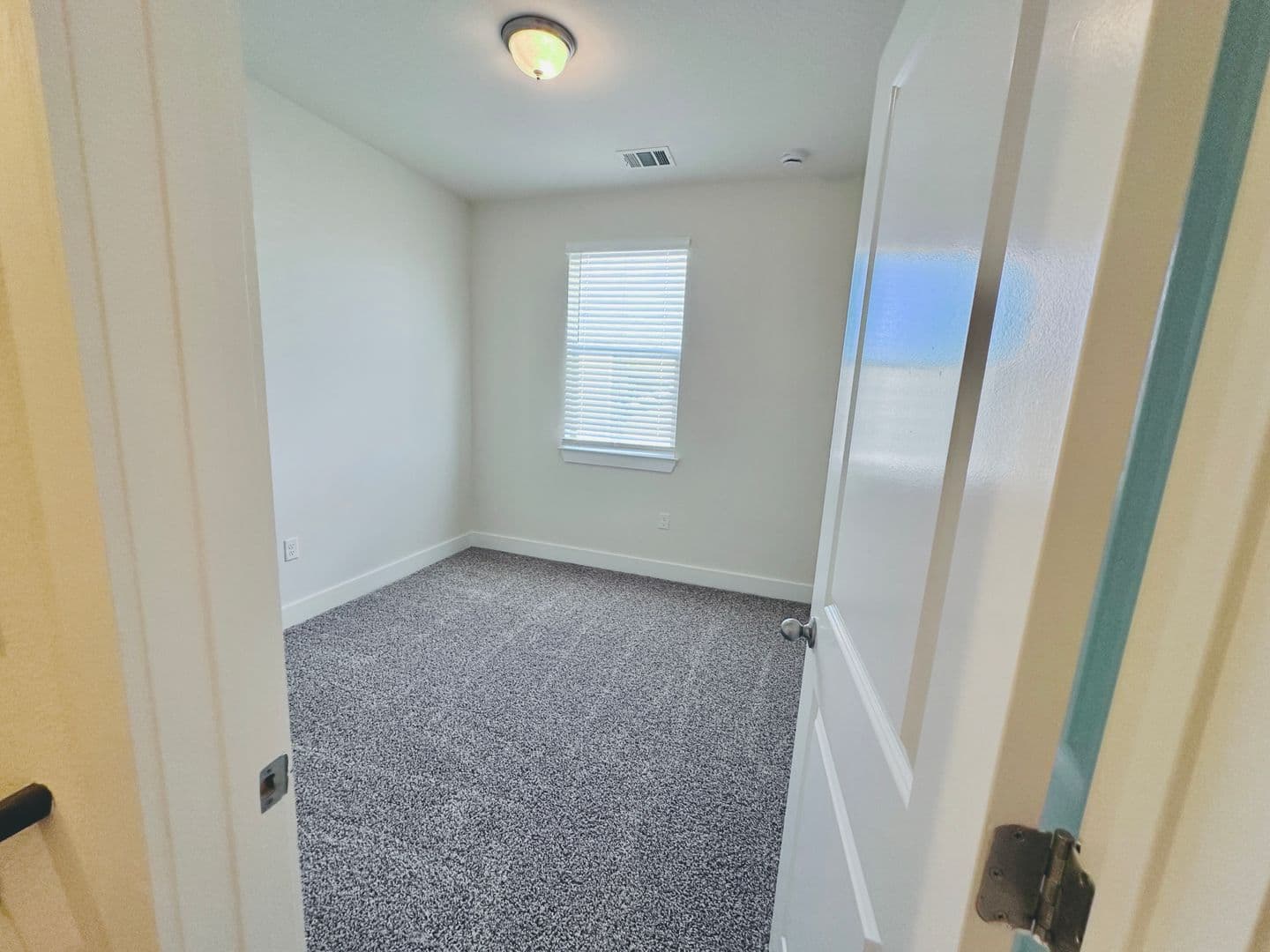 Georgetown Apartment: 2216 Creekside Ln