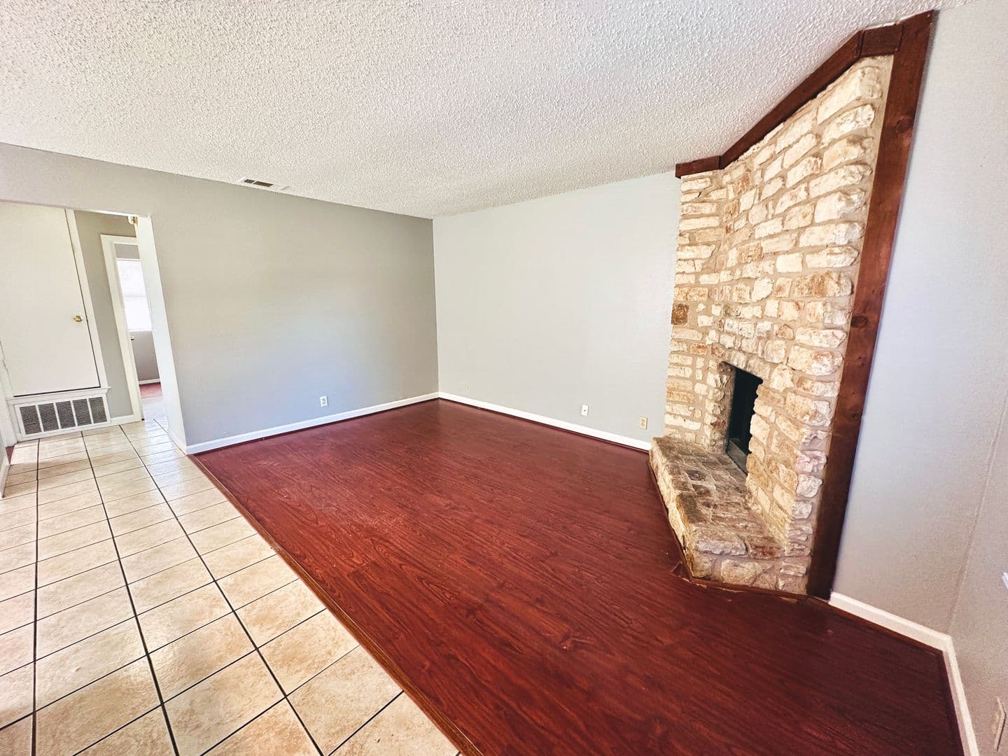 Austin Apartment: 9808 Roxanna Dr