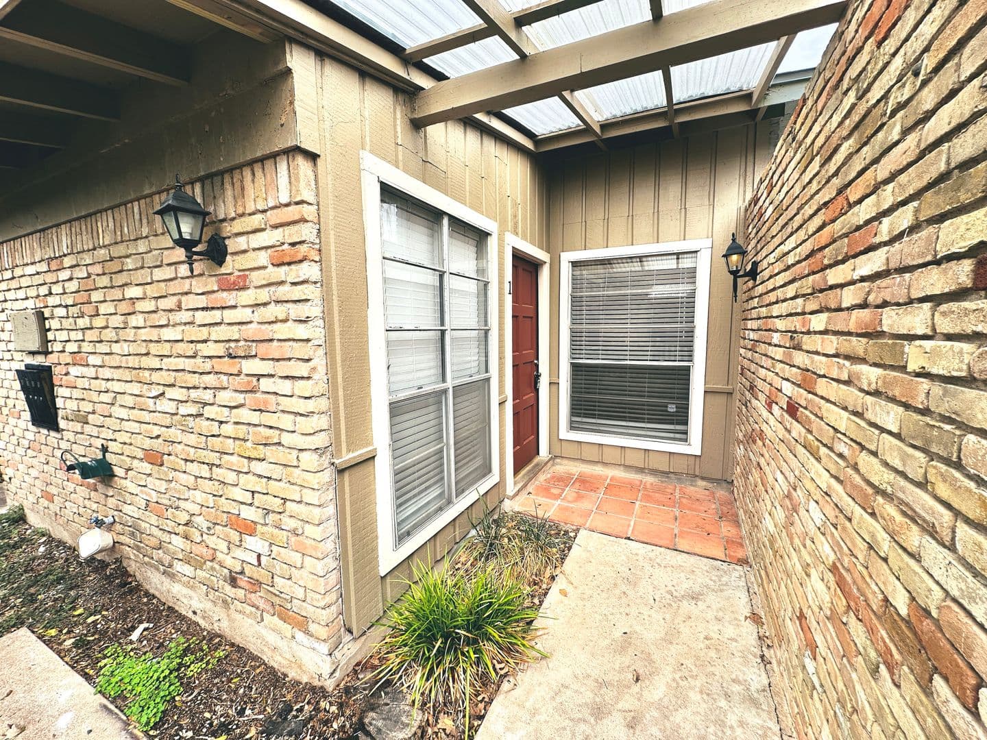 Austin Apartment: Willowrun Dr
