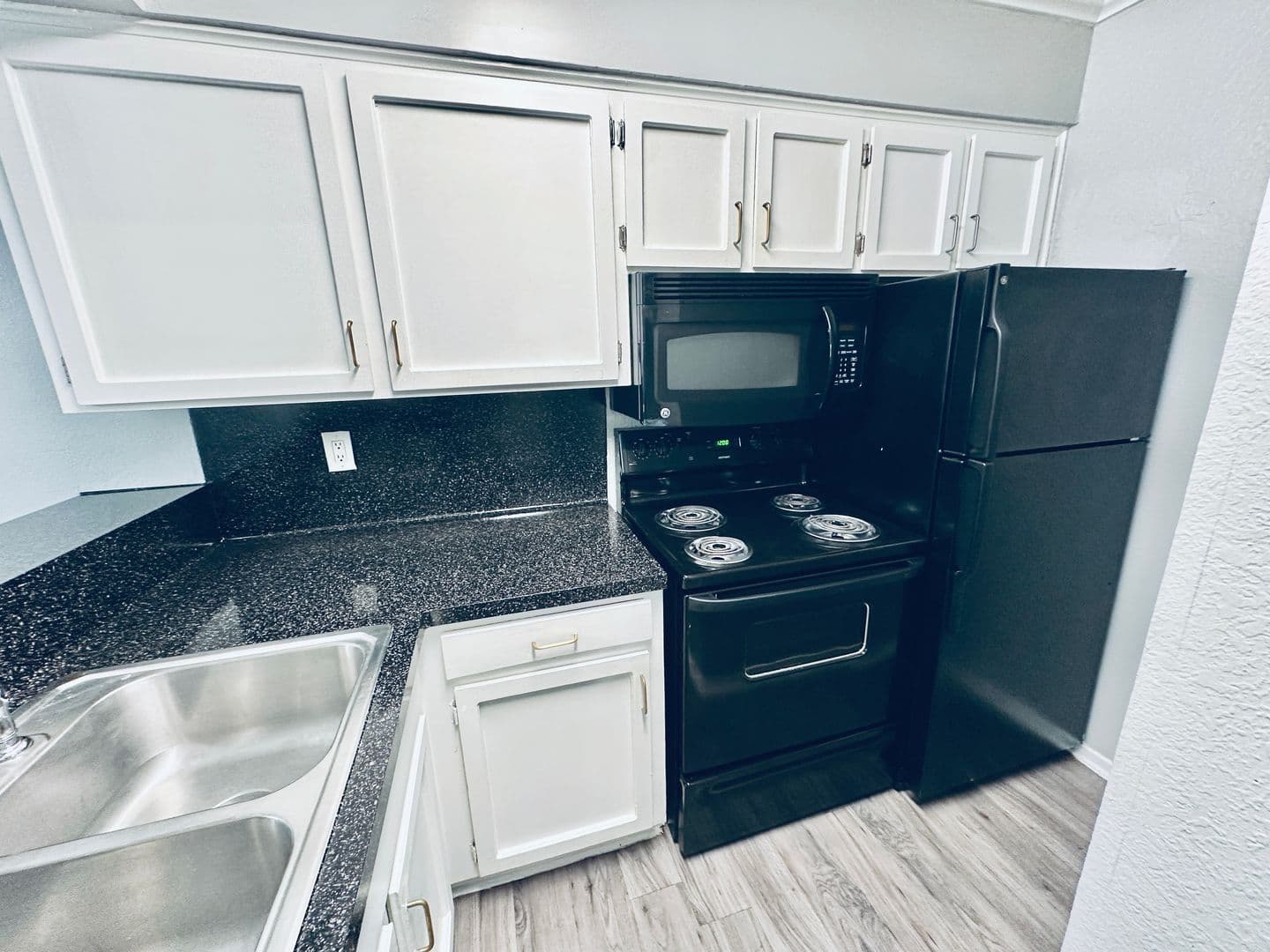 Austin Apartment: 3702 S 2nd ST