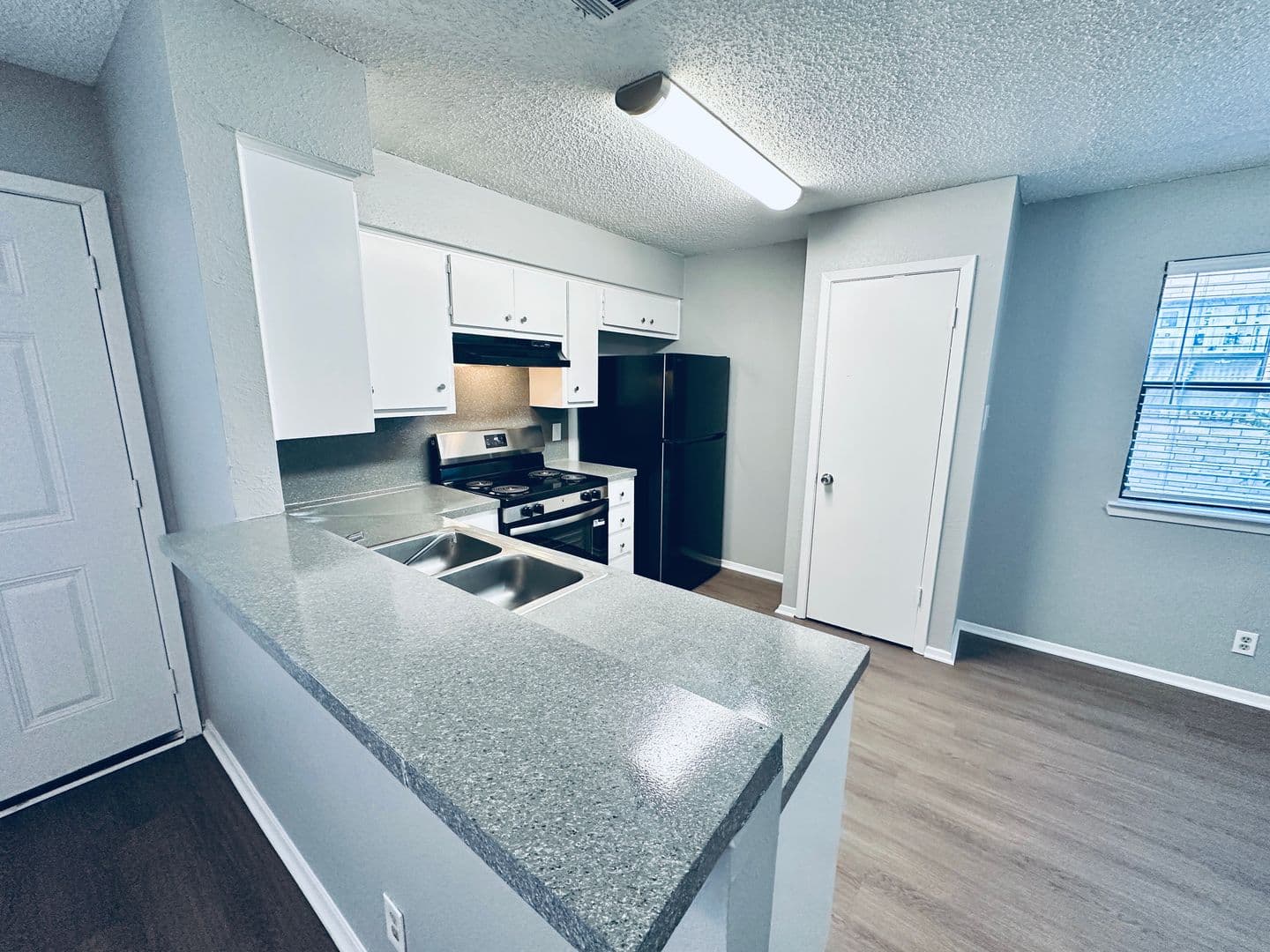 Austin Apartment: 5500 Rose Hill Circle