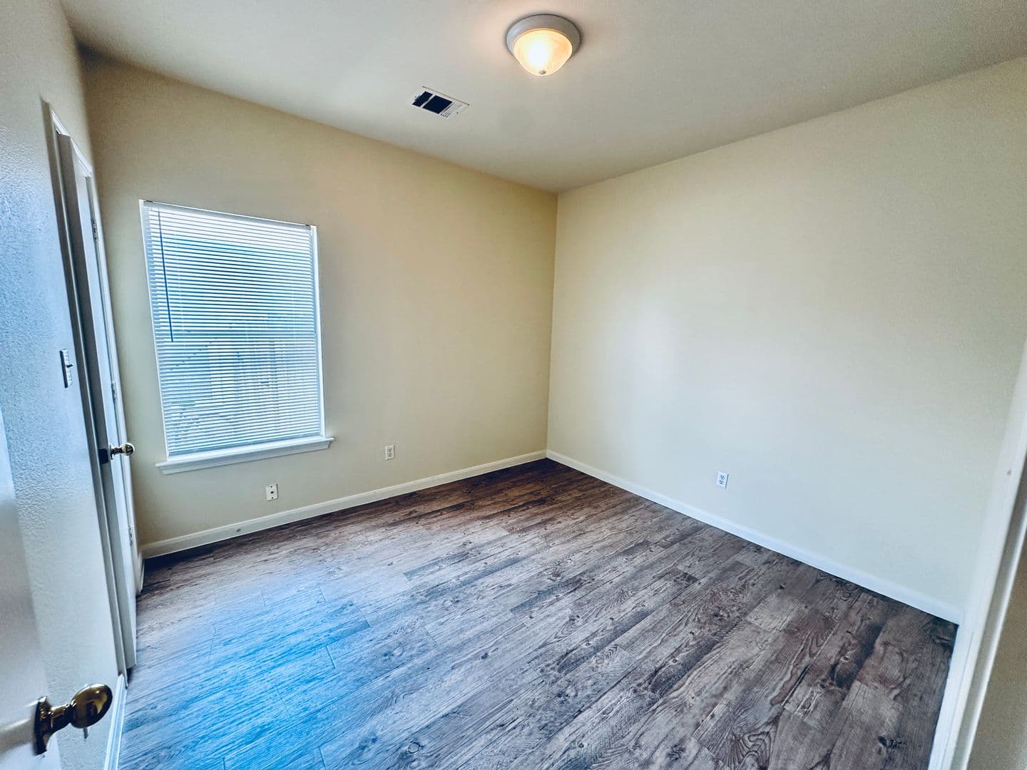Round Rock Apartment: 2873 Southampton