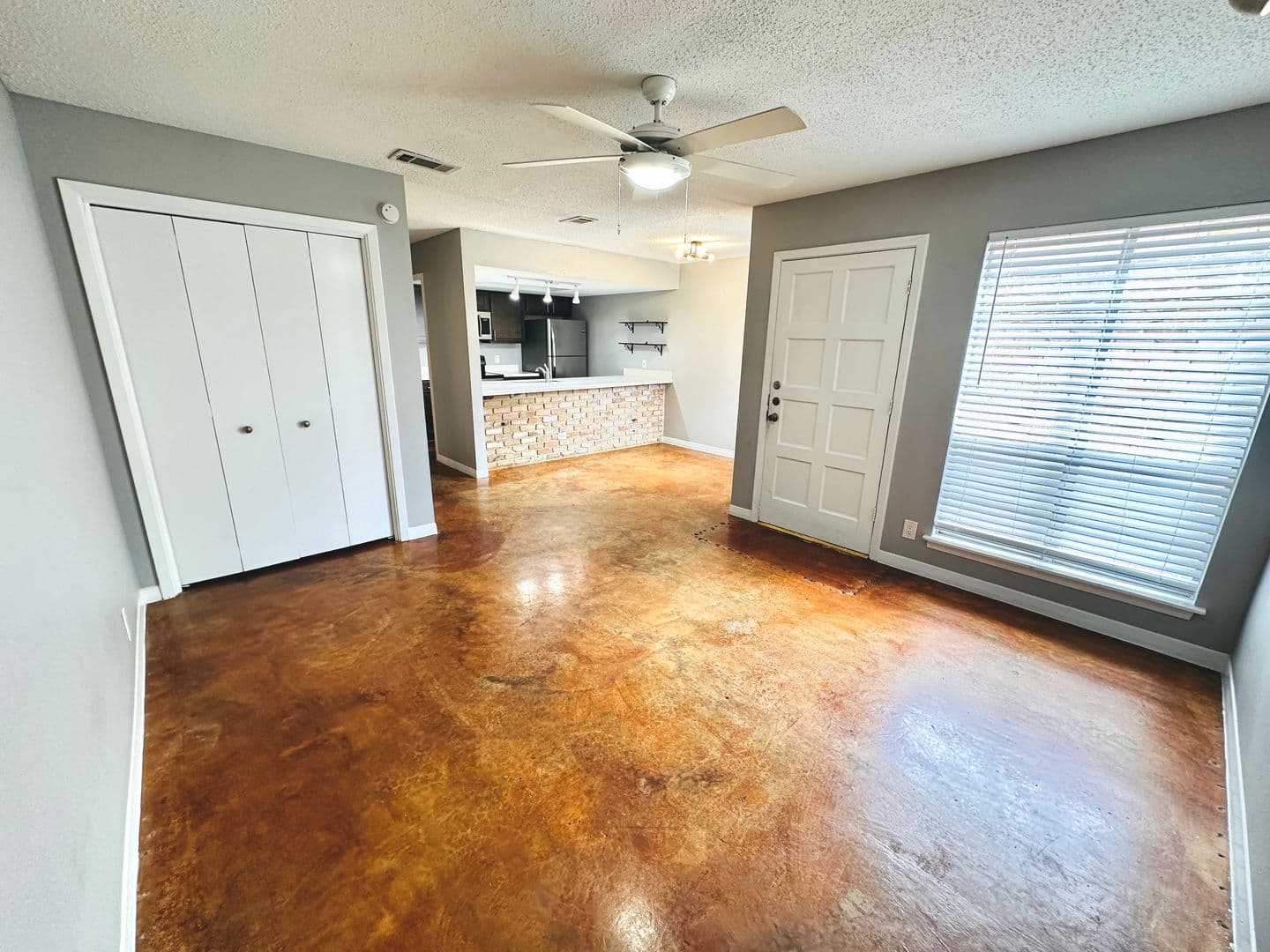 Austin Apartment: Willowrun Dr