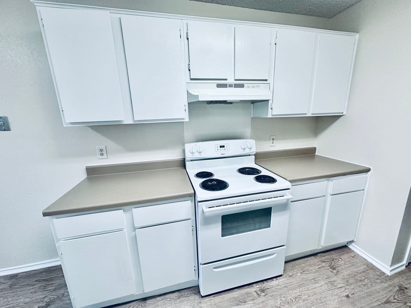 Austin Apartment: 379 Fantail Loop