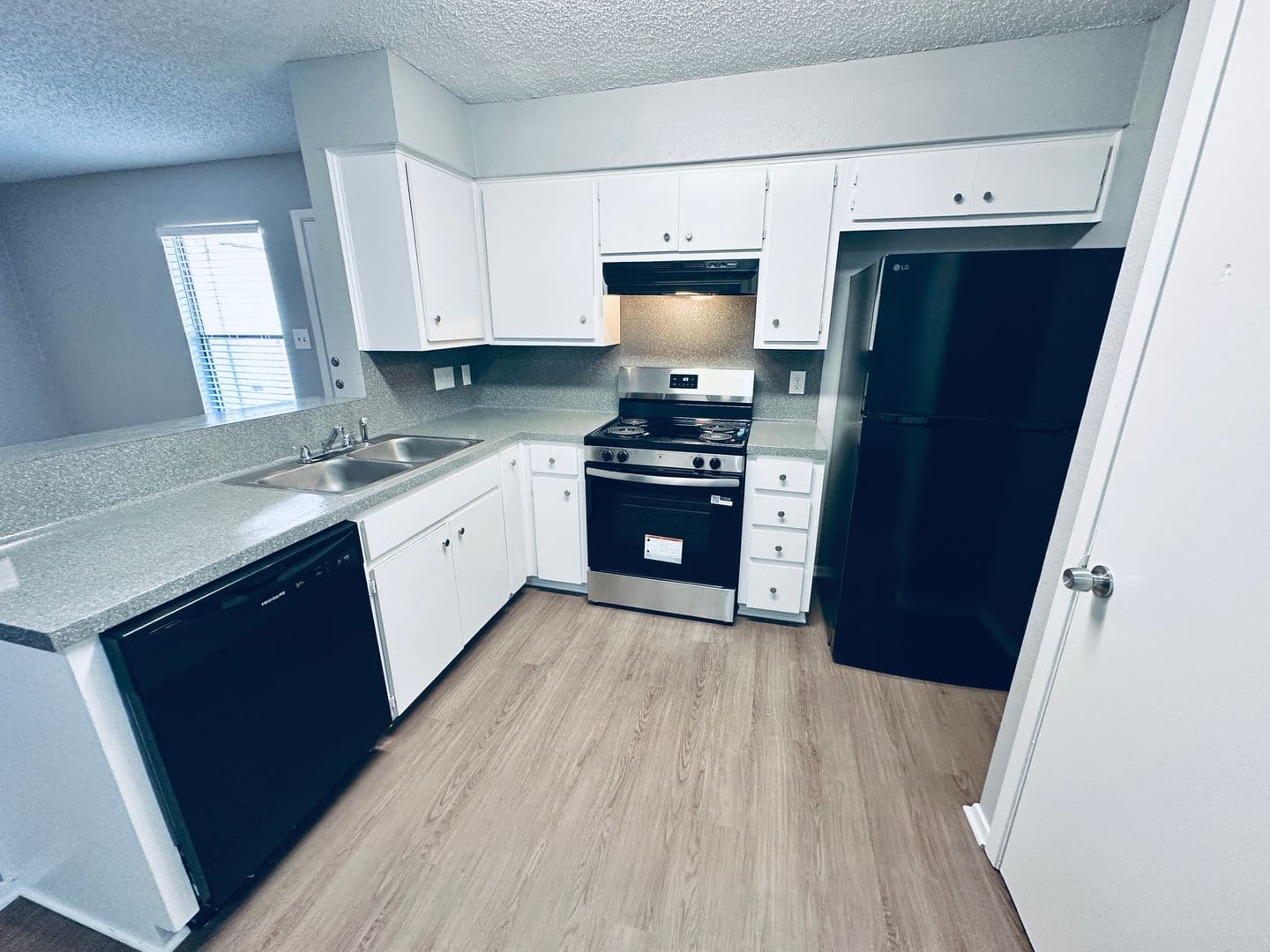 Austin Apartment: 5500 Rose Hill Circle