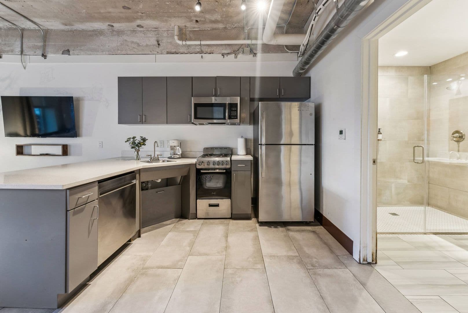 Dallas Apartment: 1403 Corinth Street # 210