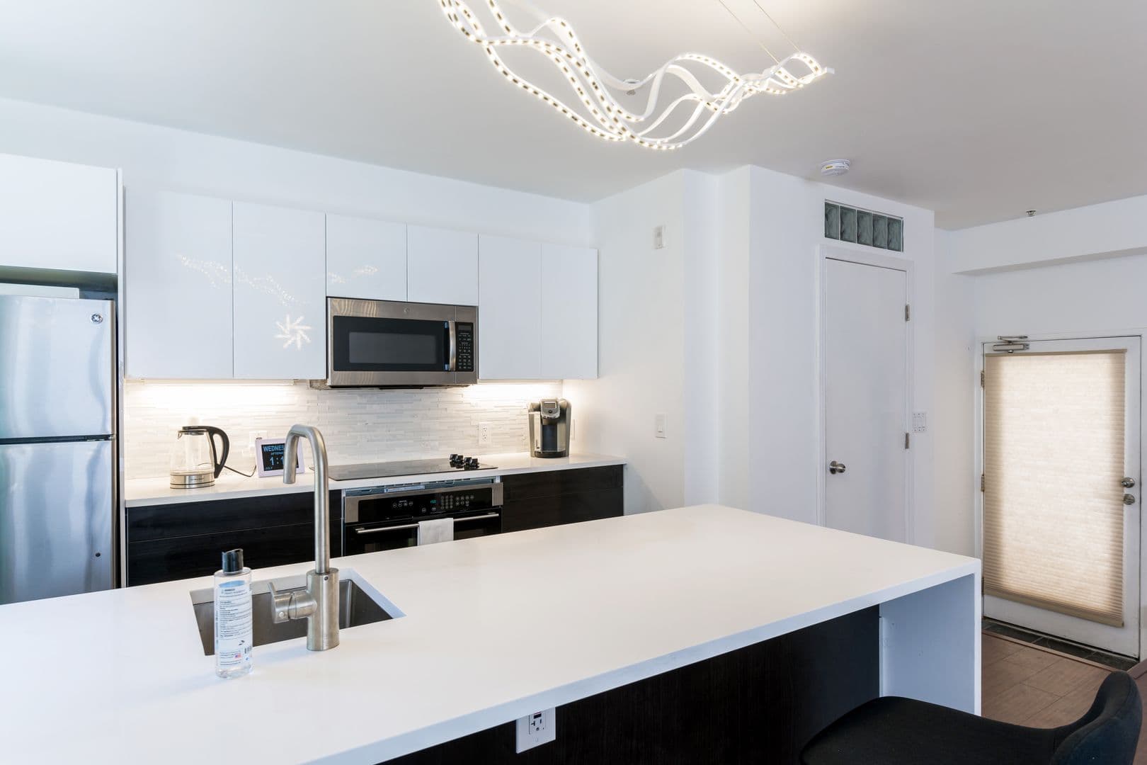San Diego Condo: 1944 State St Unit 6