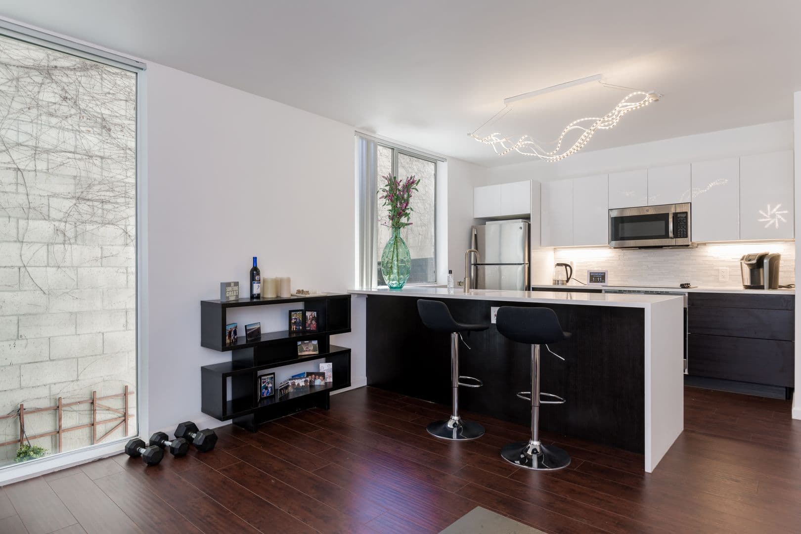 San Diego Condo: 1944 State St Unit 6