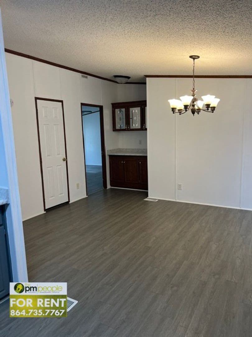 Easley House: 920 Prince Perry Rd.