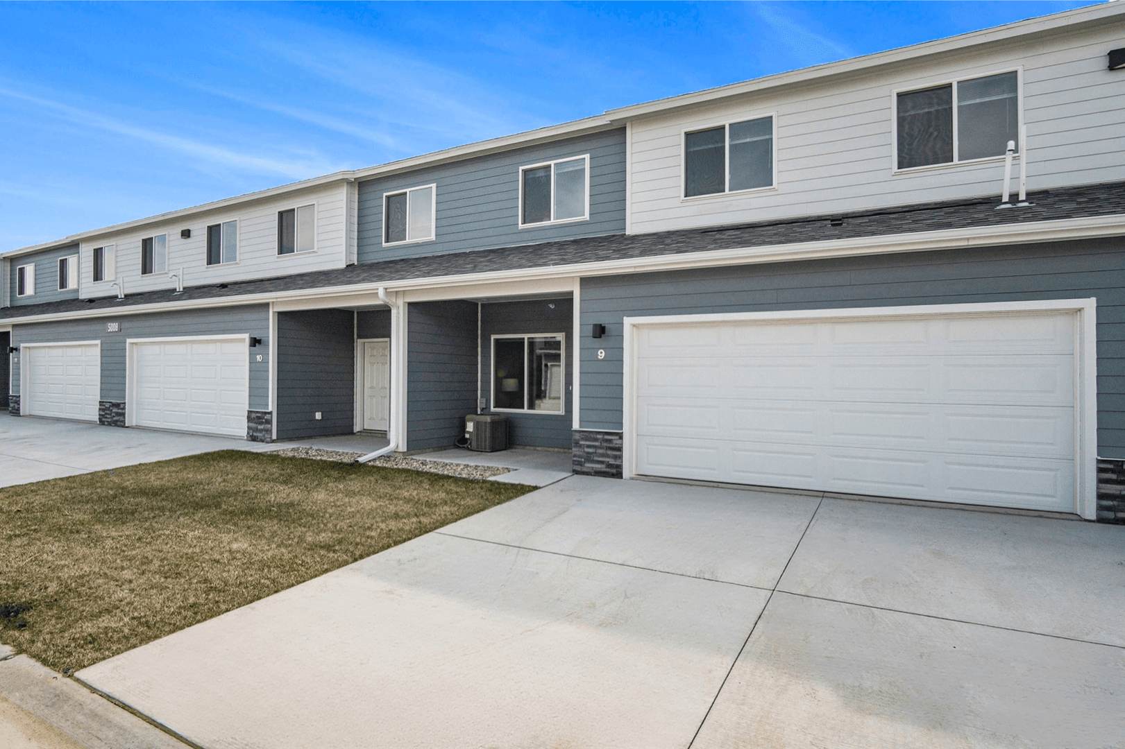 Sioux Falls Townhome: 5748 E Lebridge Street