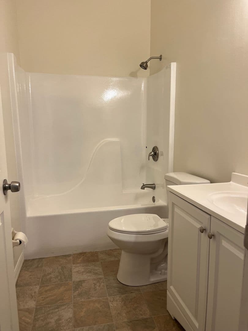 Palm Bay Apartment: 210 Thor Ave, SE