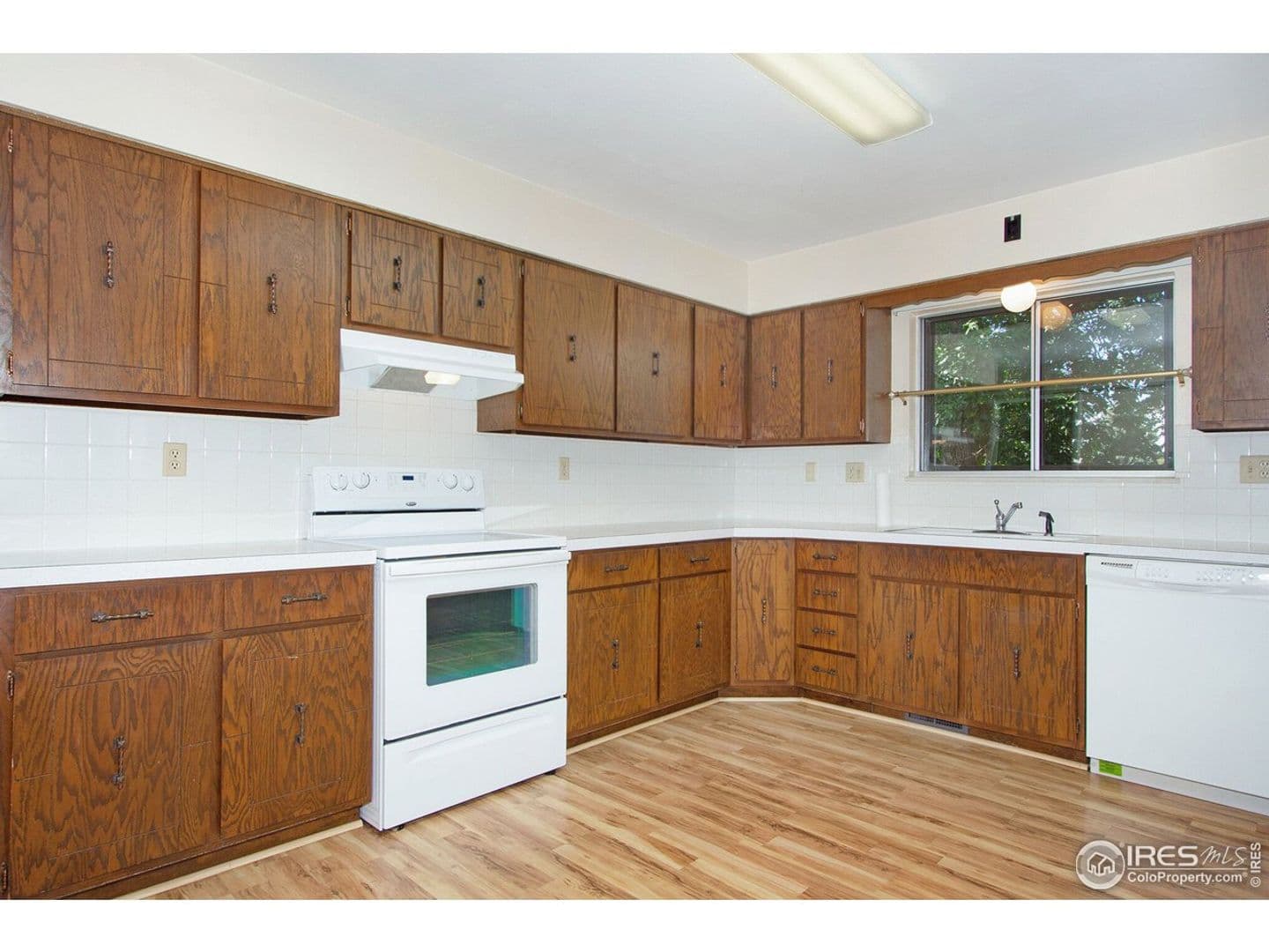 Windsor House: 1010 Walnut St