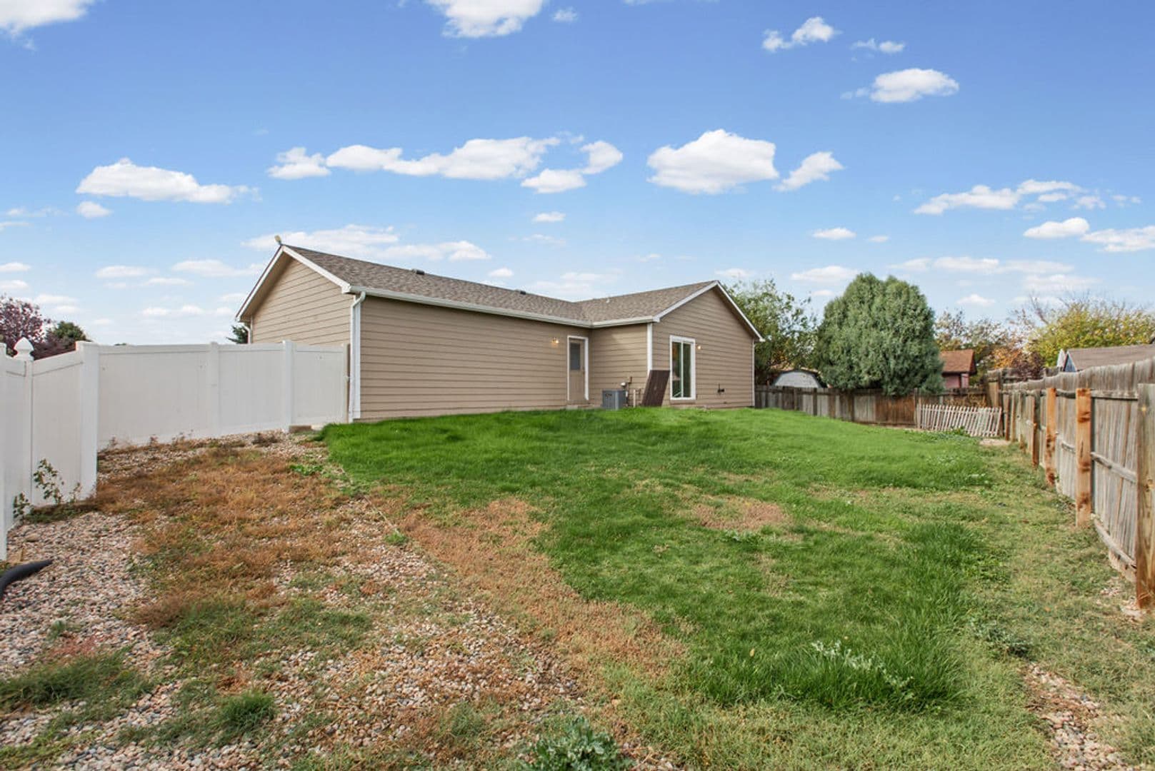 Wellington House: 4128 Hayes Ave
